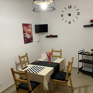 https://la-casa-di-palma.catania-hotels.net