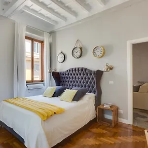 https://romexperience-borgo-pio-rome.it-romehotels.com